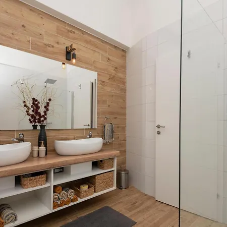 Lovely In With Outdoor Swimming Pool *